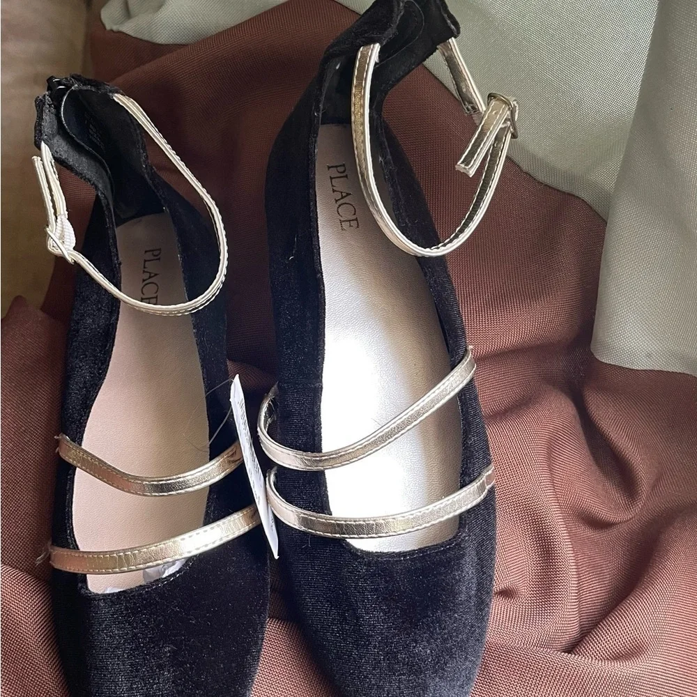 Children’s place girls black flats shoes